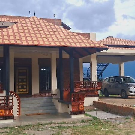 Lakshmi Illam Near Isha Yoga Adiyogi Lägenhet Alāndurai Exteriör bild